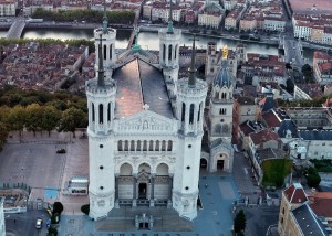 vue aérienne de Notre Dame-de Fourvière